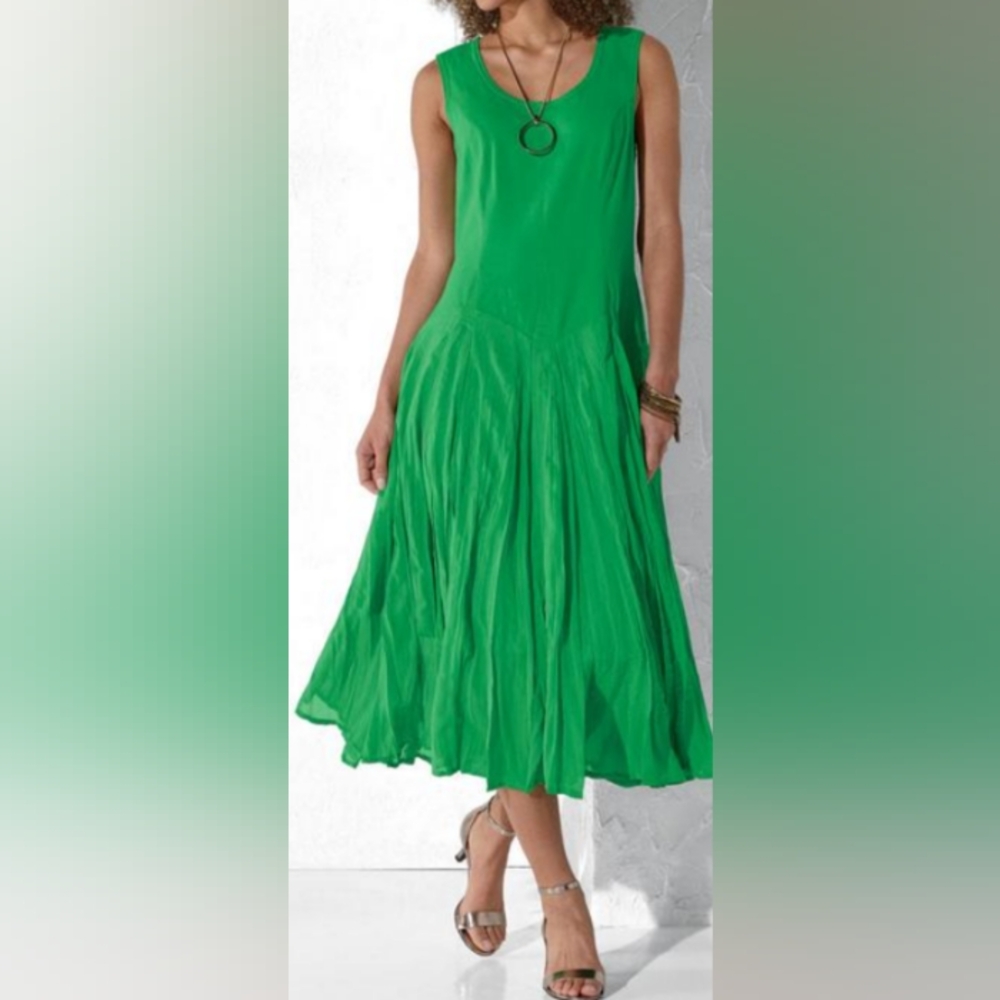 Dress - Picture 3 of 4